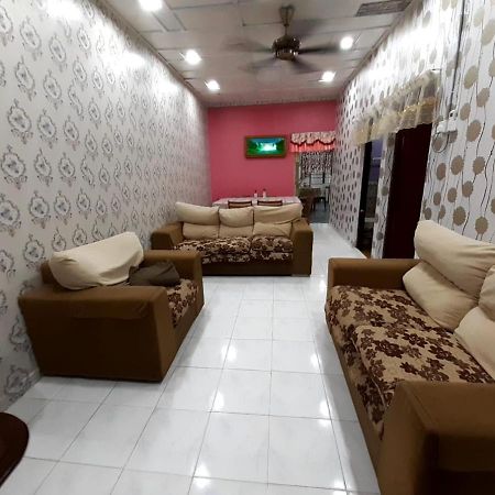 Bemban Garden Homestay Batu Gajah Ngoại thất bức ảnh
