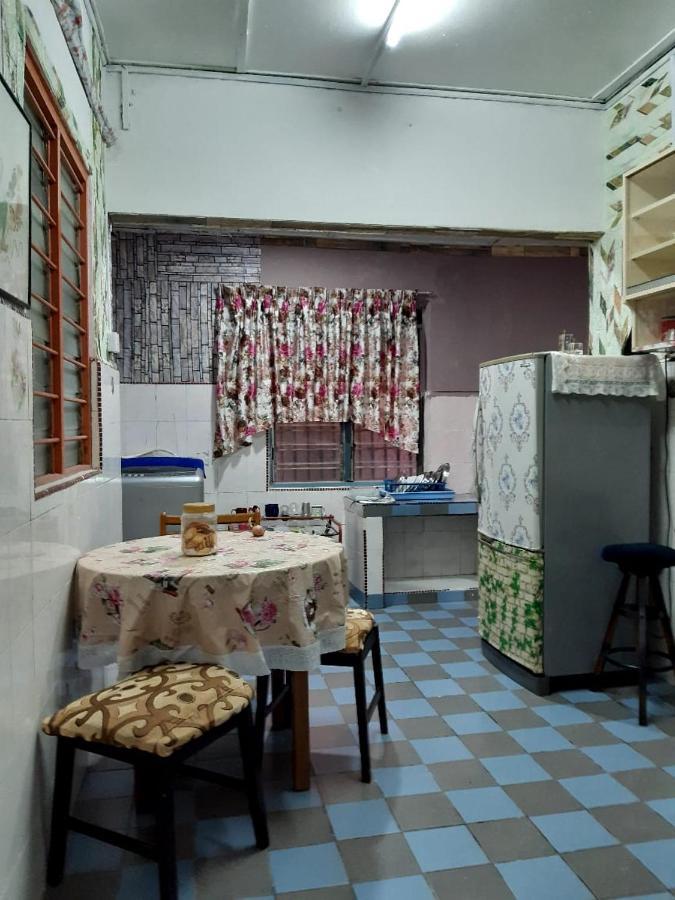Bemban Garden Homestay Batu Gajah Ngoại thất bức ảnh