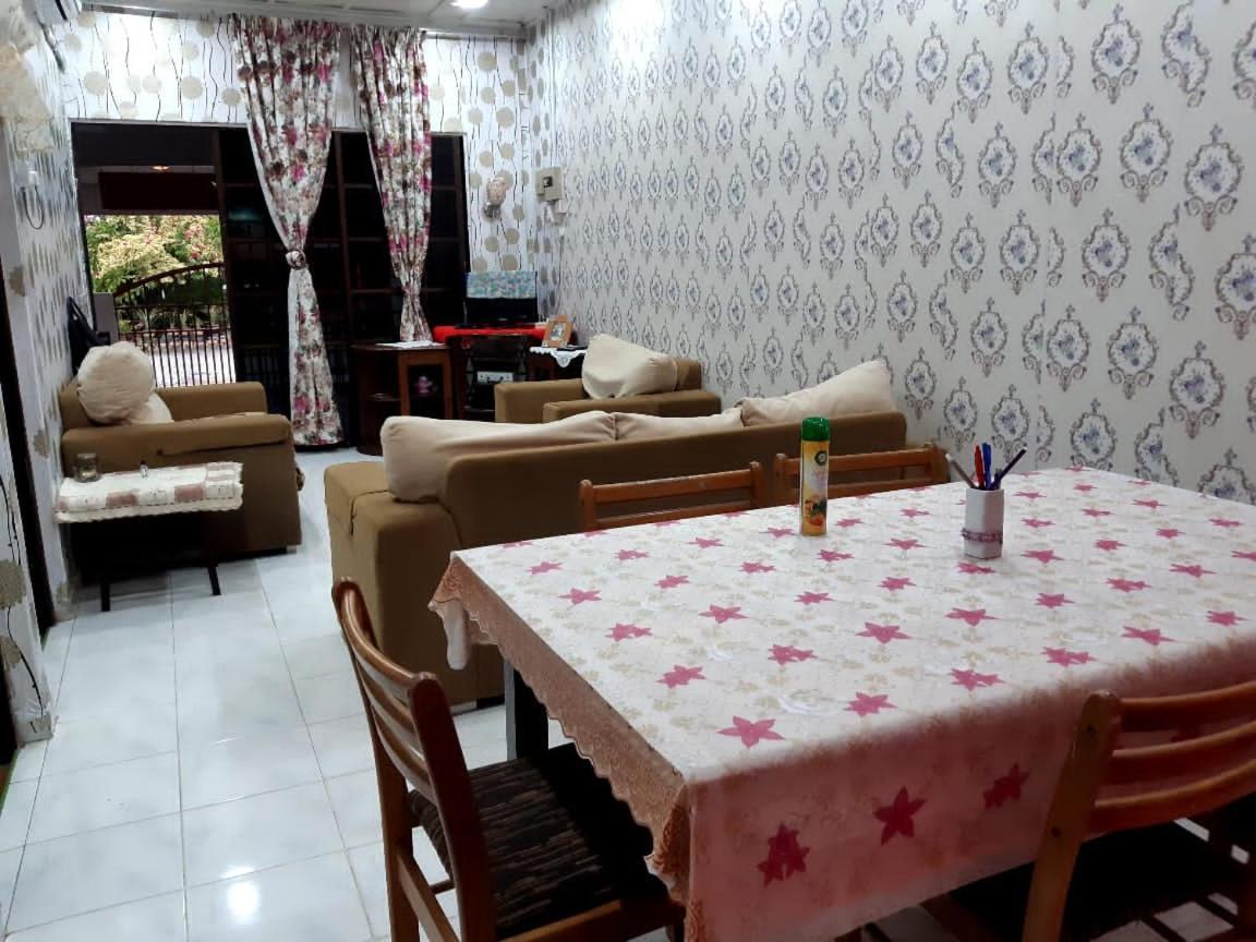 Bemban Garden Homestay Batu Gajah Ngoại thất bức ảnh